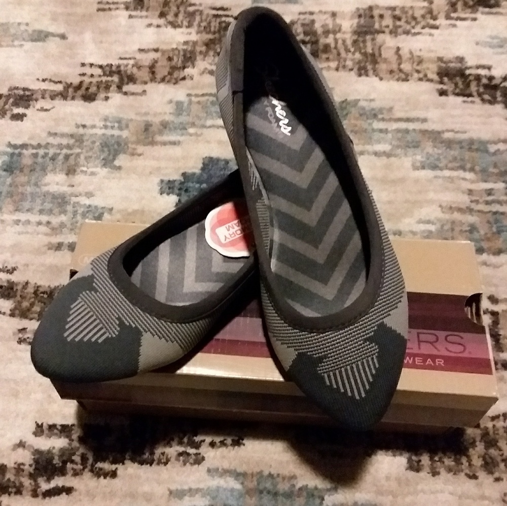 Sketchers memory foam flats
